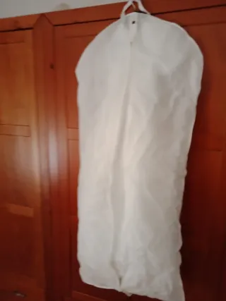 Traje de Comunión blanco largo con mangas cortas