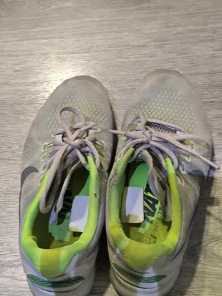 Zapatillas Nike free RN grises y verdes talla 38.5