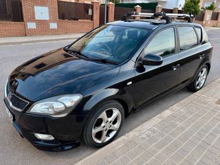 Kia cee’d 2011 | Volante a la derecha