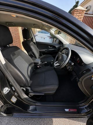 Kia cee’d 2011 | Volante a la derecha