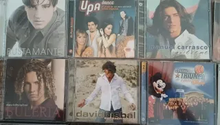 Lote CDs: Maná, Bisbal, 10 más y 7 de Regalo