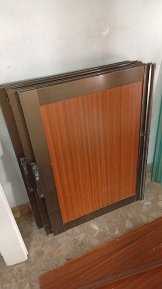 Escaparate de aluminio y cristal