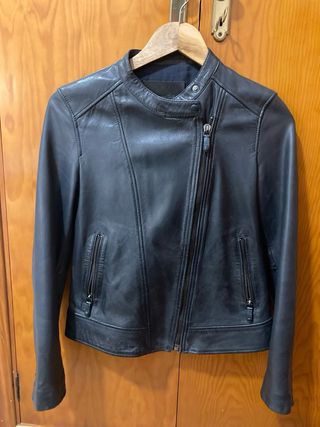 Massimo Dutti. Cuero