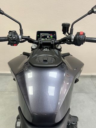 Yamaha MT-09 Y-AMT A2