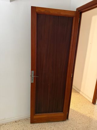 Ventanas y puertas de madera / alumunio