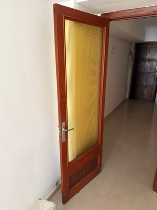 Ventanas y puertas de madera / alumunio