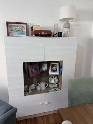 Vitrina de salón madera y cristal