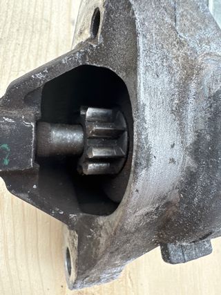 Motor de arranque Valeo TS8E6 Dacia Sandero