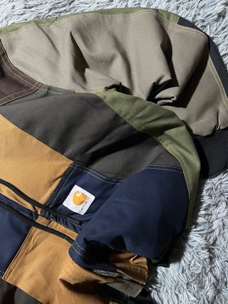 Chaqueta Carhartt Marron Beige Rework OG Hoodie 90