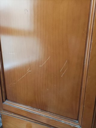 Armario de madera provenzal