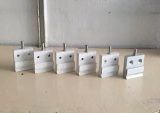 6 Cierres para ventanas de aluminio