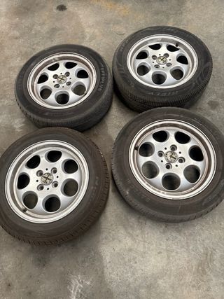Juego 4 Llantas Originales con Neumáticos Mini