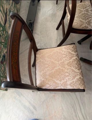 Mesa de comedor y 6 sillas