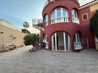 Chalet 400m Torrevieja-Los balcones