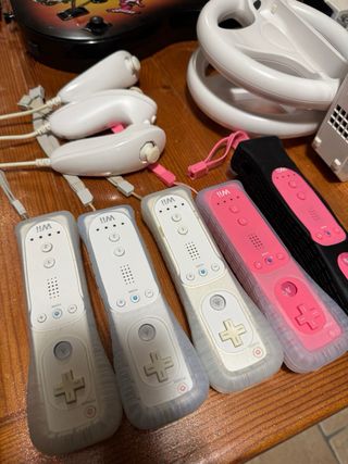 Set Wii: Guitar Hero, Wii Sports, Wii Fit