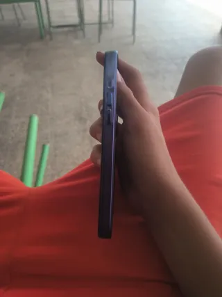 Funda iPhone 15 Pro Max MagSafe Morada