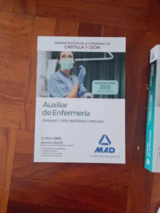 Auxiliar de Enfermería de la Administración de ...