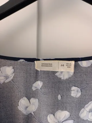 Vestido corto floral manga larga cintura elástica