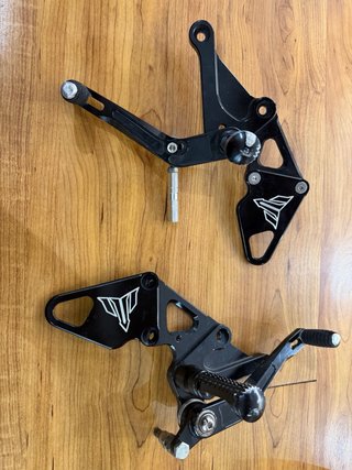 Pedales Freno y Cambio Moto MT07 Negro
