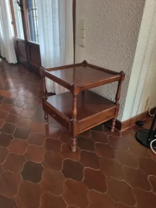 Mesa auxiliar madera y cristal