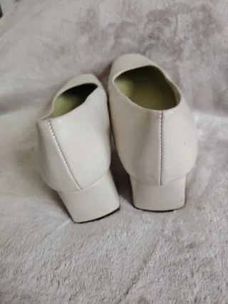 Zapatos de salón Dromy Classic blancos