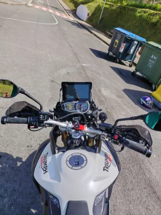 Triumph Tiger 800