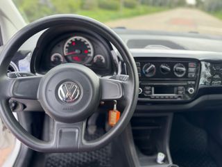 Volkswagen up! 2013