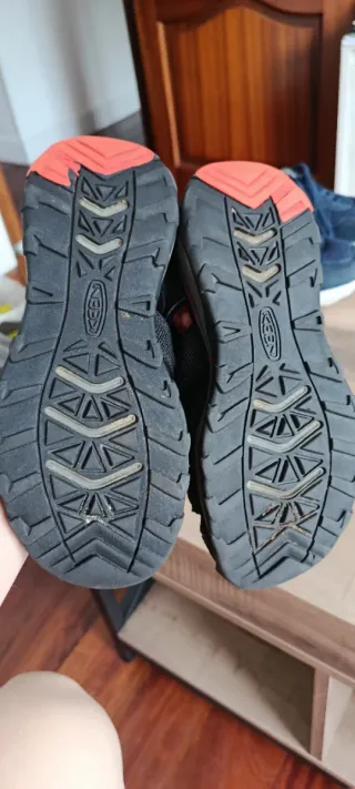 Sandalias Keen Niña Talla 32-33