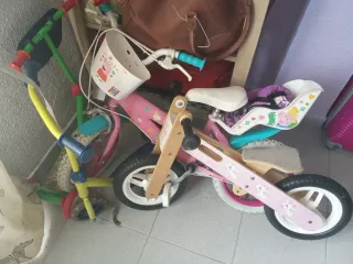 Bicicleta y patinete infantil