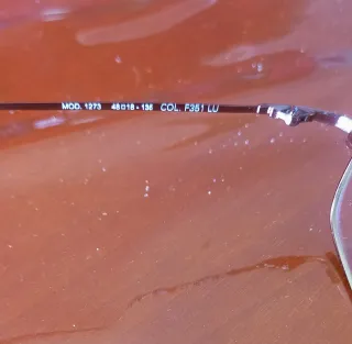 Montura titanio gafa mujer color oro rosa