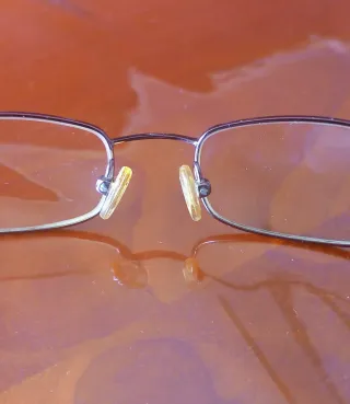 Montura titanio gafa mujer color oro rosa