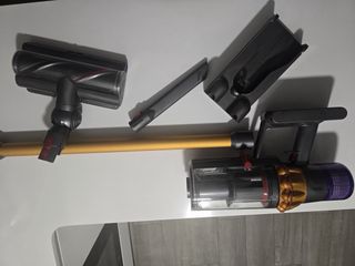 Aspiradora Dyson v11