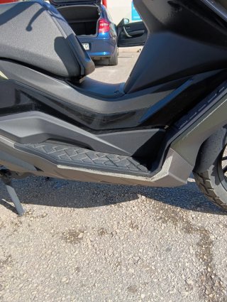 Kymco DTX 360 Negra Automática