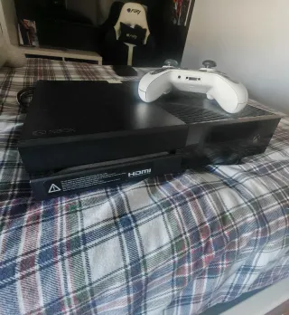 Xbox One Nera