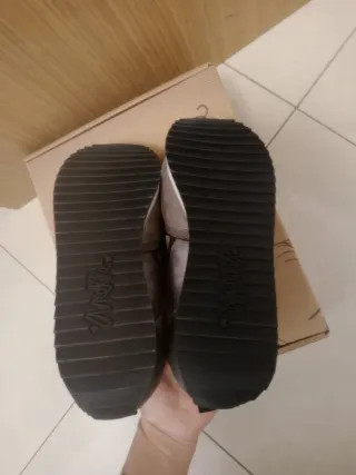 Deportivas Anekke Marrón y Plateadas