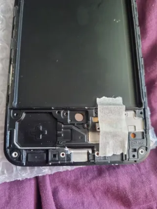 Pantalla Samsung Galaxy A30s con marco