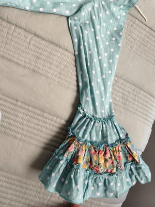Traje de flamenca azul con volantes