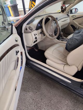 Mercedes-Benz  CLK 350 - 2005