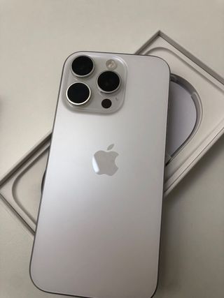 iPhone 16 Pro Apple