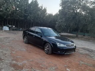 Ford Mondeo 2004