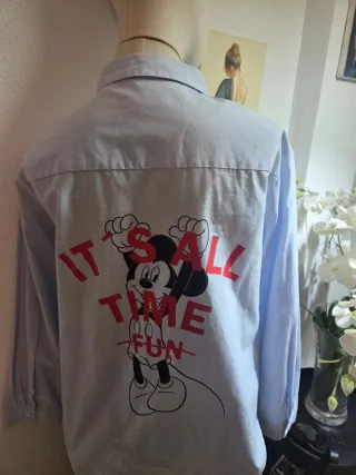 Camisa Zara Mickey oversize
