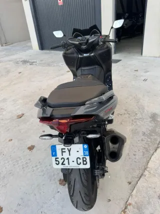 Yamaha TMAX 560