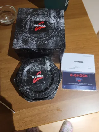 Reloj G-Shock Casco Multicolor Blanco