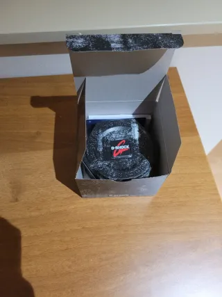 Reloj G-Shock Casco Multicolor Blanco
