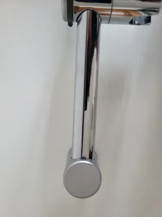 Barra ducha con soporte jabonera y colgador