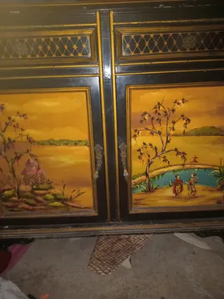 Mueble Chino Madera Negro y Dorado
