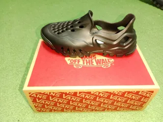 Chanclas Vans Negras Talla 38 Nuevas
