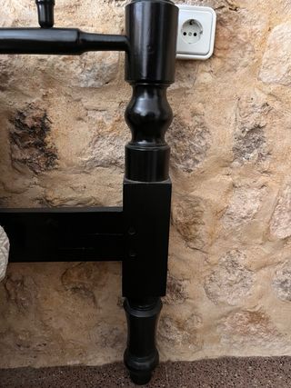 Cabezal de madera negro estilo clásico