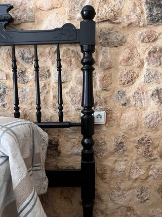 Cabezal de madera negro estilo clásico