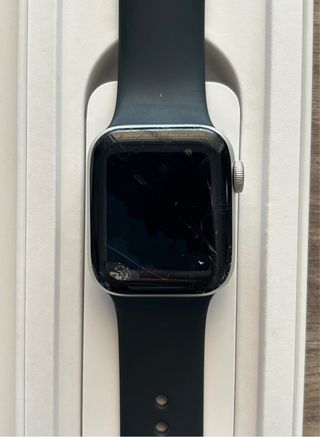 Apple Watch SE 40mm Silver Aluminio